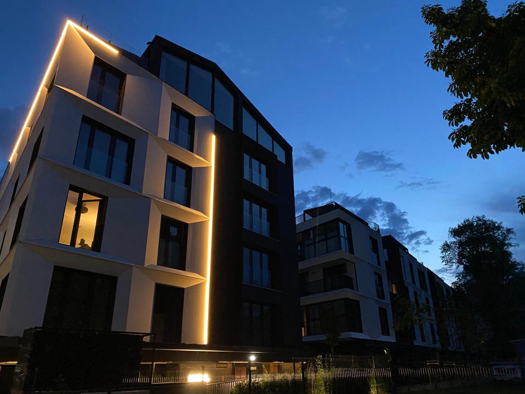 Lux Stays By Torres At K39 Krakau Exterior foto